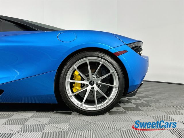 2022 McLaren 720S