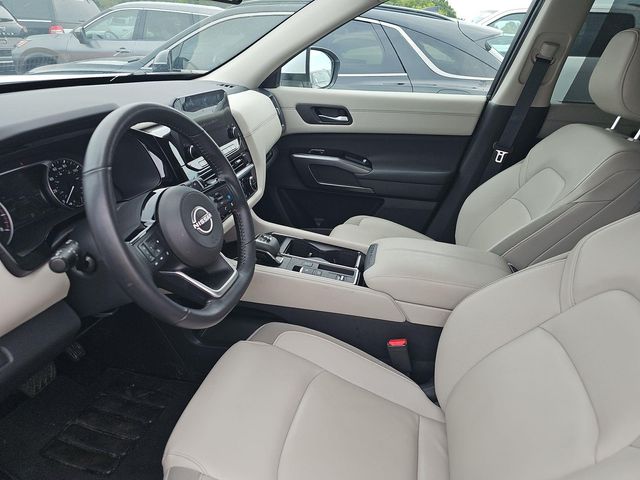 Used 2025 Nissan Pathfinder SUV