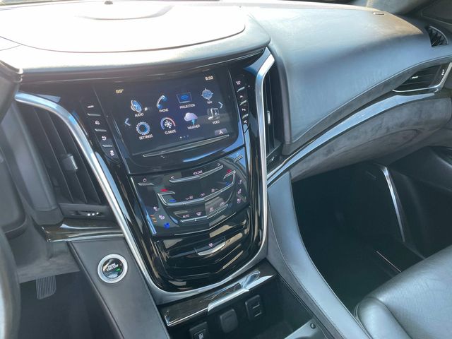 2019 Cadillac Escalade Platinum Edition 23