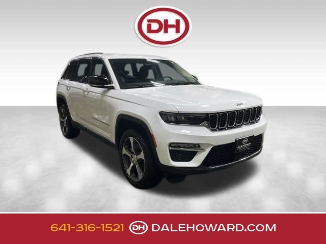 Bright White Clearcoat 2023 Jeep Grand Cherokee SUV / Crossover Four-Wheel Drive 8-Speed Automatic