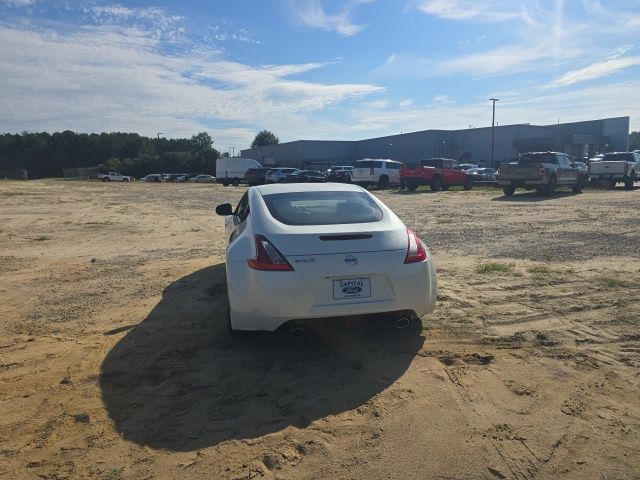 Used 2020 White Nissan Base image 7