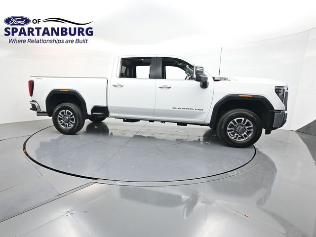  2025 GMC Sierra 2500HD SLT Crew Cab 4WD   