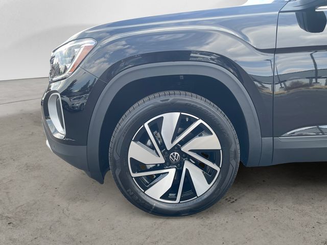 New 2026 Black Volkswagen SE w/Technology image 14