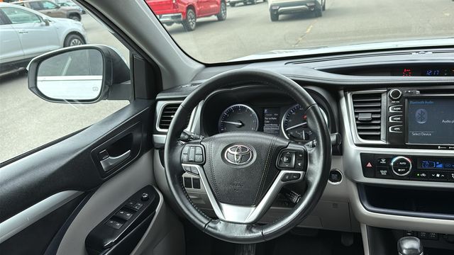 Used 2018 Toyota Highlander SUV