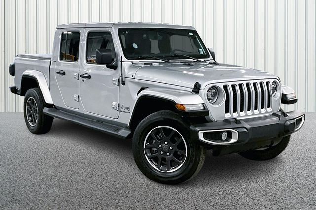 2022 Jeep Gladiator Overland Crew Cab 4WD