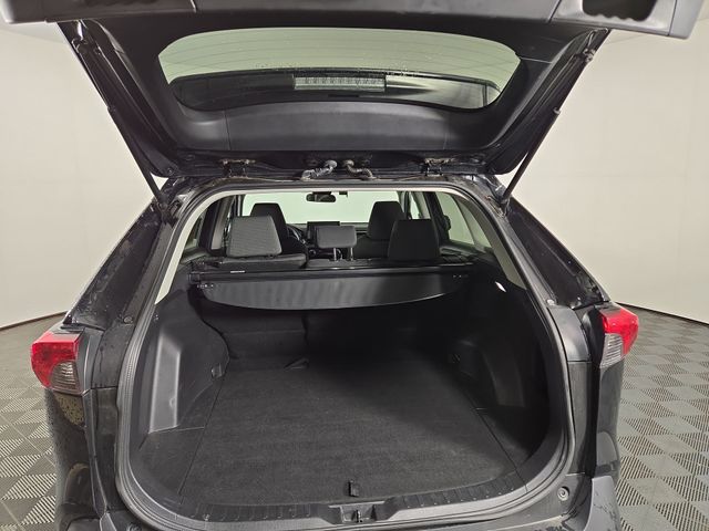 2022 Toyota RAV4 XLE photo