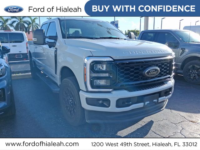 2025 Ford F-250 Super Duty XLT Crew Cab 4WD