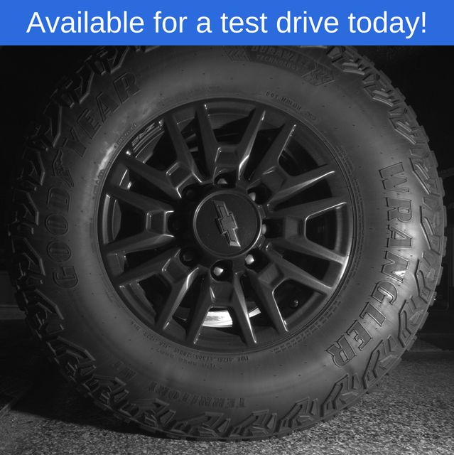 View vehicle photo 3