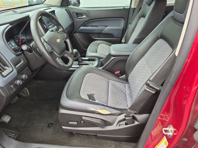 Used 2016 Red Chevrolet Z71 image 15