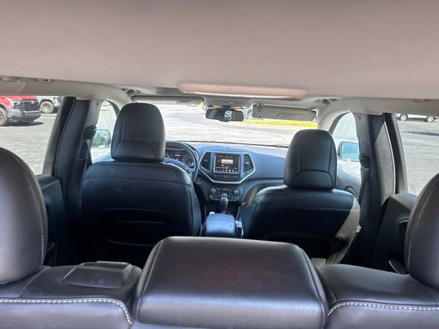 Used 2016 Jeep Cherokee SUV