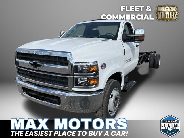 2023 Chevrolet Silverado 6500HD 1WT 3