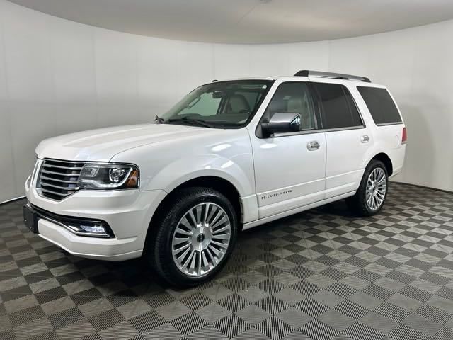 2017 Lincoln Navigator Select 8