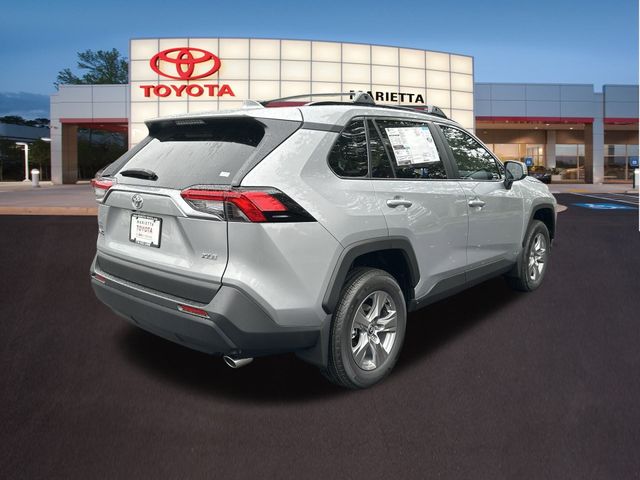 2024 Toyota RAV4 XLE 27