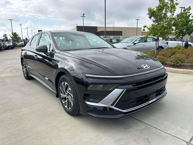 2026 Hyundai Sonata Hybrid