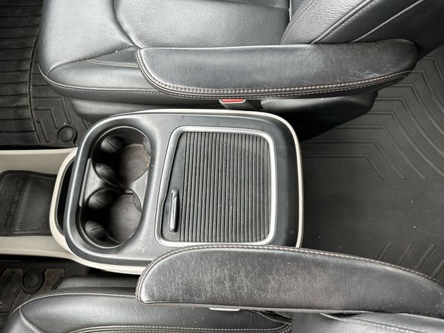 Used 2018 Red Chrysler Touring L Plus image 24