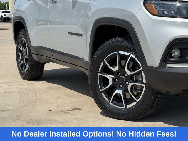 2025 Jeep Compass Trailhawk Silver at Community Kia