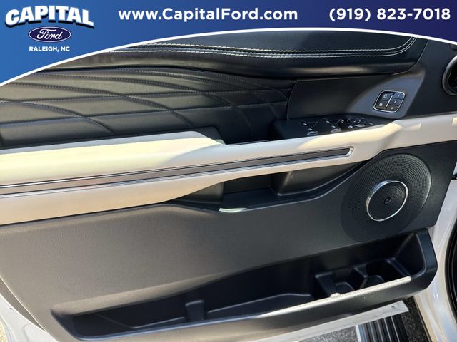 Used 2023 White Ford Platinum image 20
