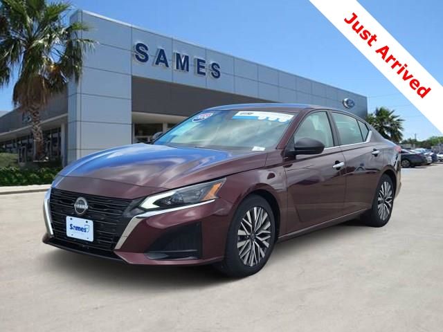 2024 Nissan Altima 2.5 SV FWD
