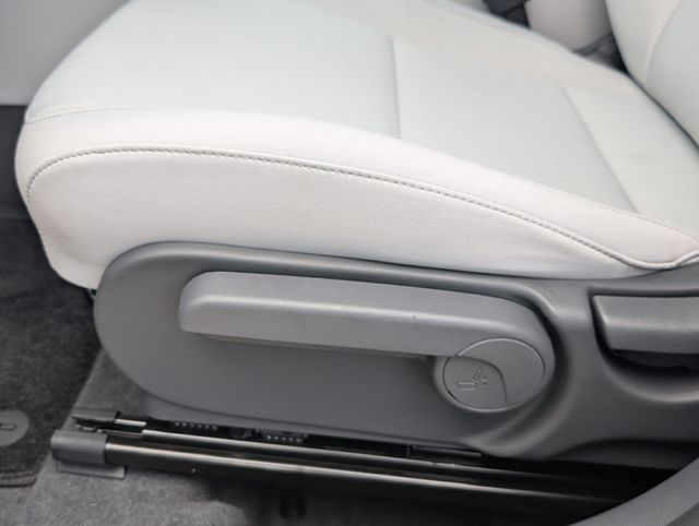 New 2026 Black Hyundai SE image 13