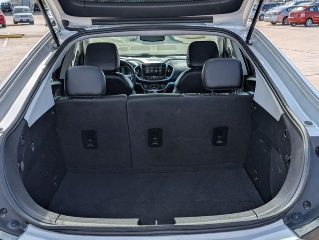 Used 2017 White Chevrolet Premier image 26