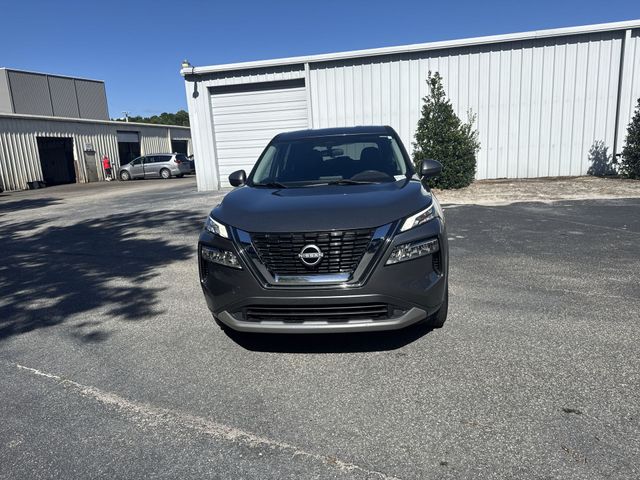 Used 2023 Gray Nissan SV image 2