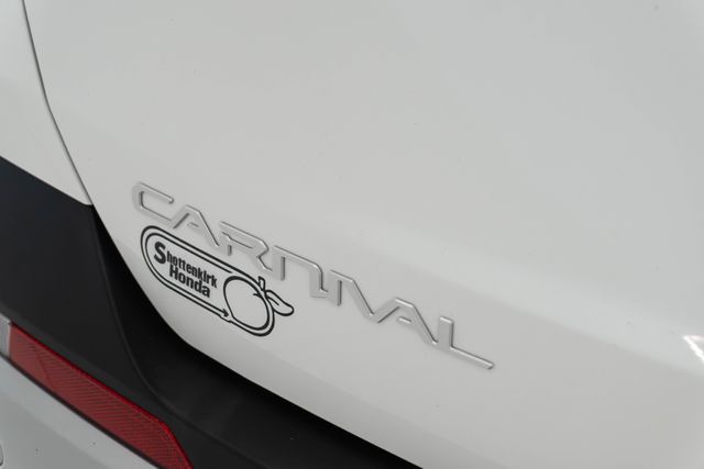 Used 2026 Kia Carnival Hybrid Van