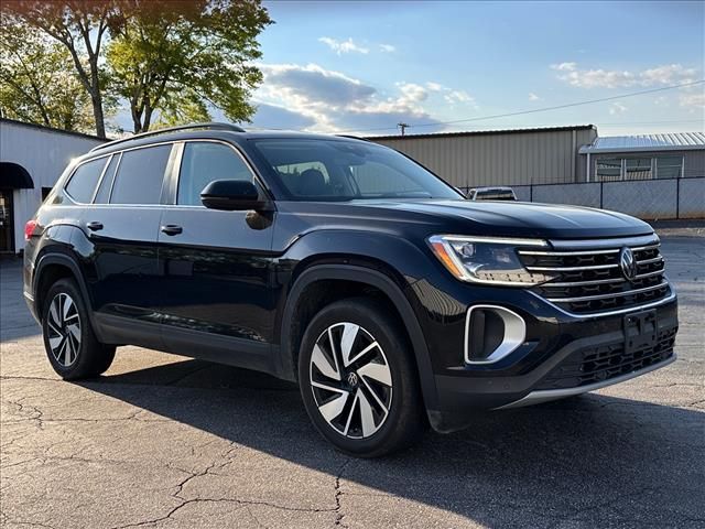 Deep Black Pearl 2024 Volkswagen Atlas SE 4Motion AWD with Technology SUV / Crossover All-Wheel Drive 8-Speed Automatic