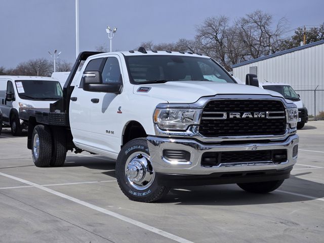 2024 RAM 3500 Chassis SLT Crew Cab LB DRW 4WD