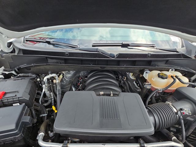 Used 2024 White GMC Denali image 33