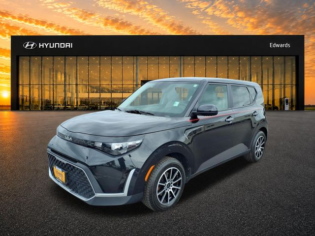Fusion Black 2024 Kia Soul SUV / Crossover Front-Wheel Drive Continuously Variable Transmission