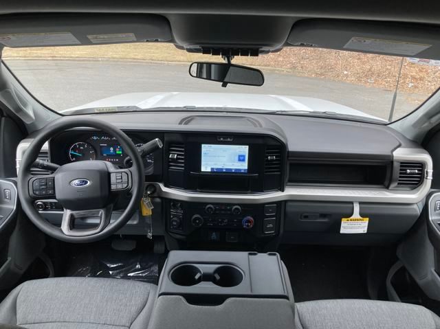 2025 Ford F-350 Super Duty XL