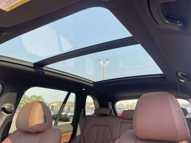 Used 2023 Black BMW xDrive40i image 16