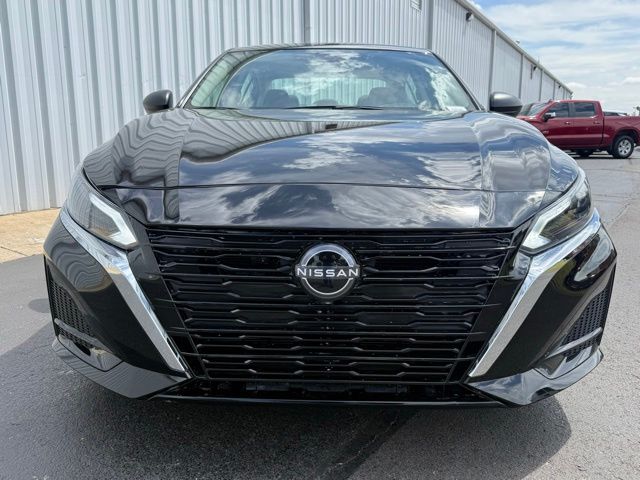 used 2025 Nissan Altima car, priced at $22,420