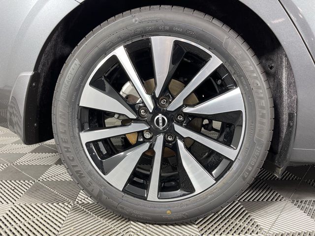 2025 Gun Metallic Nissan Sentra SV FWD Sedan