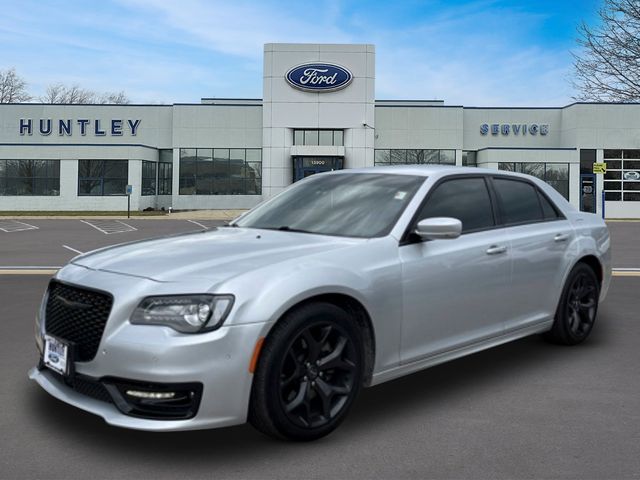  2021 Chrysler 300 S V8 RWD   