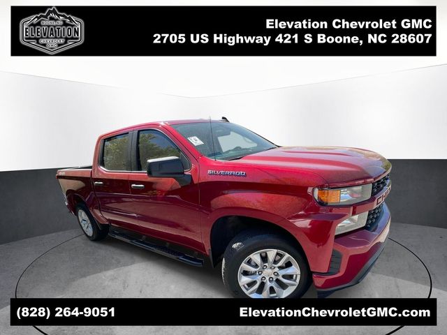 Cherry Red Tintcoat 2022 Chevrolet Silverado 1500 Custom Crew Cab 4WD Pickup Truck Four-Wheel Drive 8-Speed Automatic