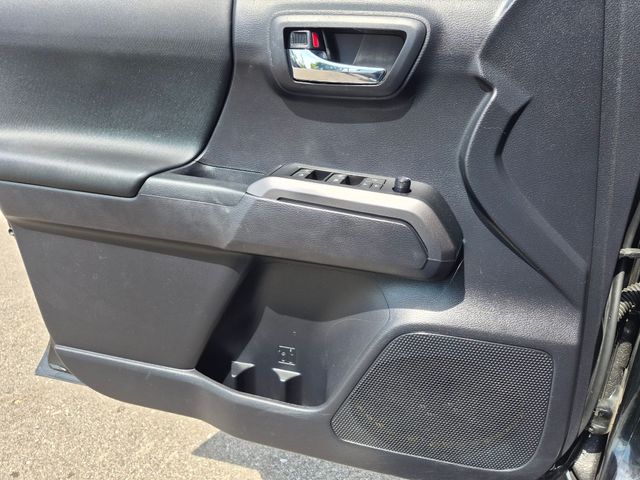 2020 Toyota Tacoma - Image 11