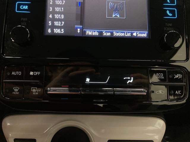 2017 Toyota Prius Two