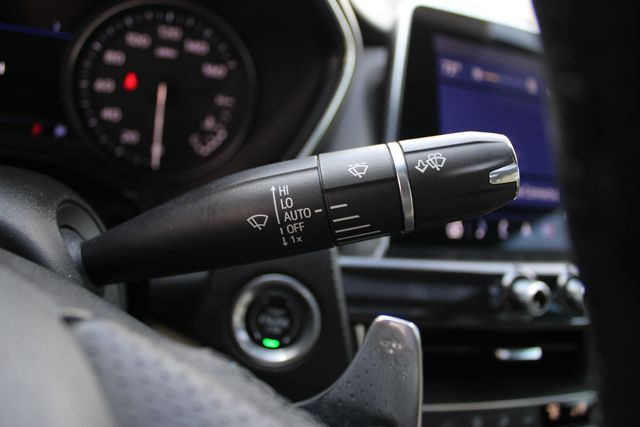 Used 2020  Cadillac Premium Luxury image 12