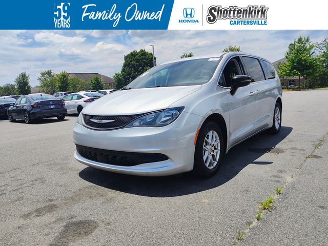 2024 Chrysler Voyager's photo