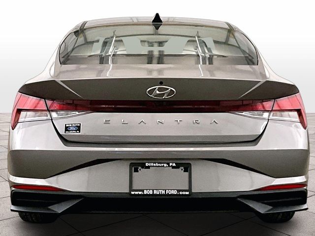 2021 Hyundai Elantra SEL Silver at Phil Fitts Ford