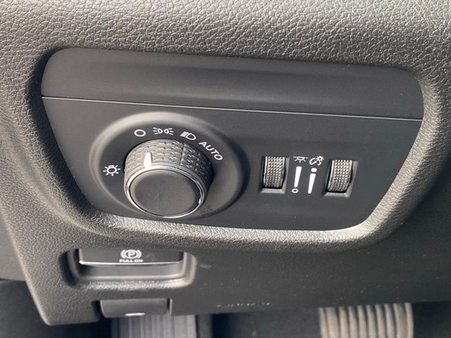 new 2025 Jeep Grand Cherokee L car, priced at $38,083