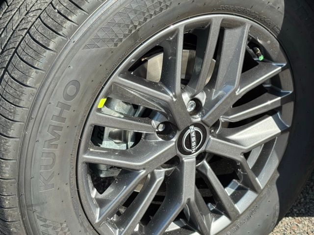 2025 Nissan Rogue S - Photo 6