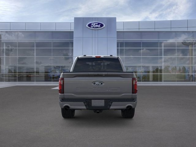 New 2026 Carbonized Gray Metallic Ford XLT image 5