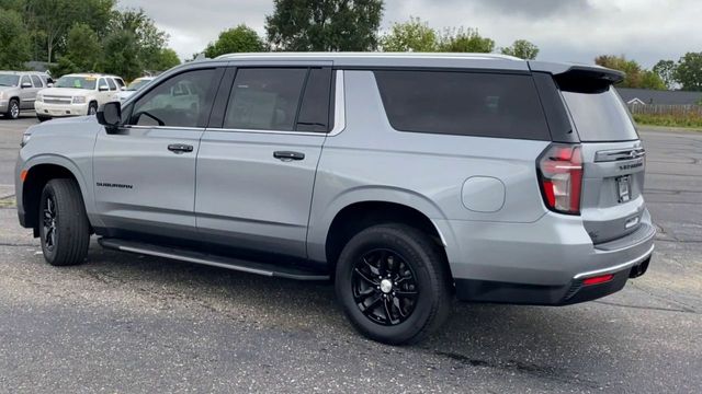 2023 Chevrolet Suburban LS 6