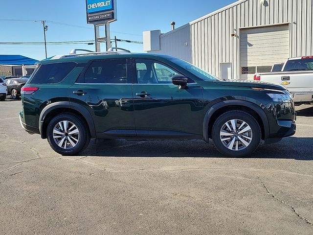 Used Car 2022 Nissan Pathfinder  Sl For Sale Under $30,000 In Plainview, Texas