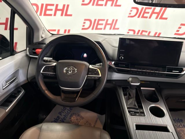 Used 2025 Toyota Sienna Van