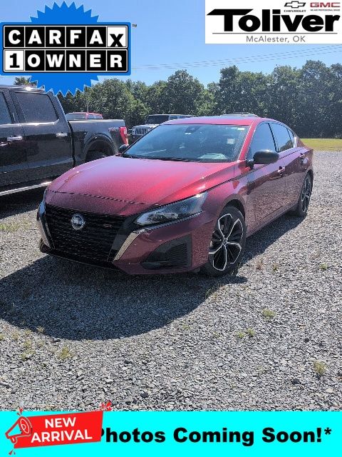 Red (Scarlet Ember) 2024 Nissan Altima 2.5 SR FWD Sedan Front-Wheel Drive Continuously Variable Transmission