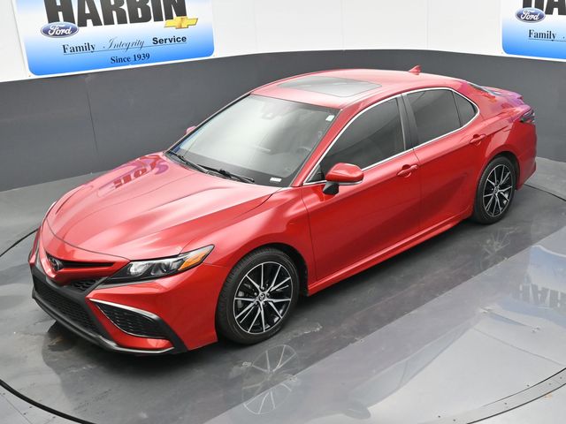 2021 Toyota Camry SE photo