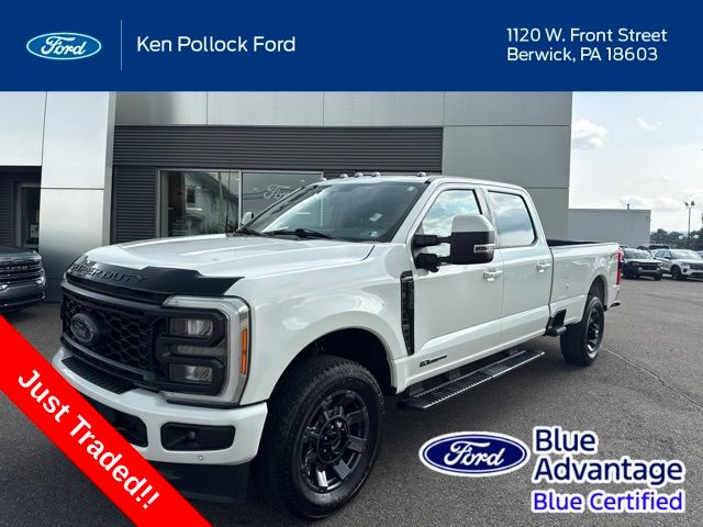 Star White Metallic Tri-Coat 2023 Ford F-350 Super Duty Pickup Truck Four-Wheel Drive Automatic